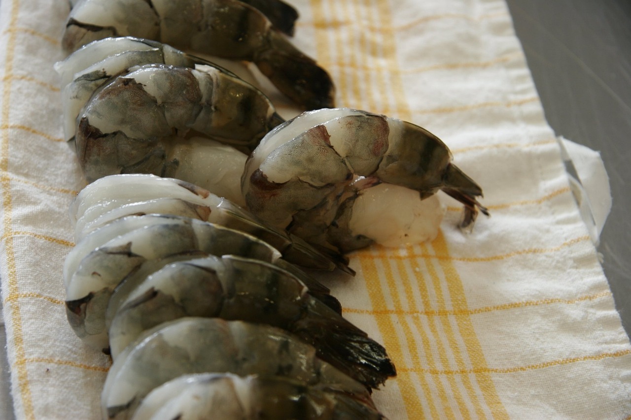 杭州美食探秘，从西湖醋鱼到龙井虾仁，品味江南水乡的舌尖风情