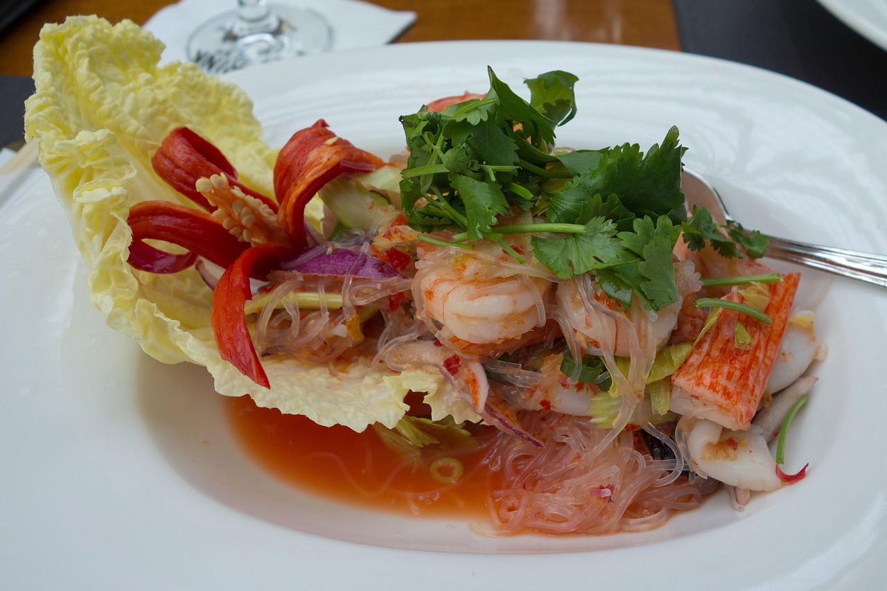 杭州美食探秘，从西湖醋鱼到龙井虾仁，品味江南水乡的味蕾之旅