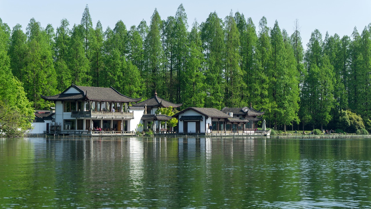杭州旅游住宿指南，哪儿方便，哪儿舒适